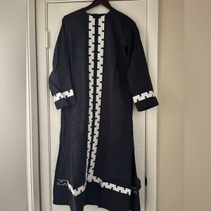 Tuckernuck x Atlantic-Pacific Hartman Linen Dress
Size m